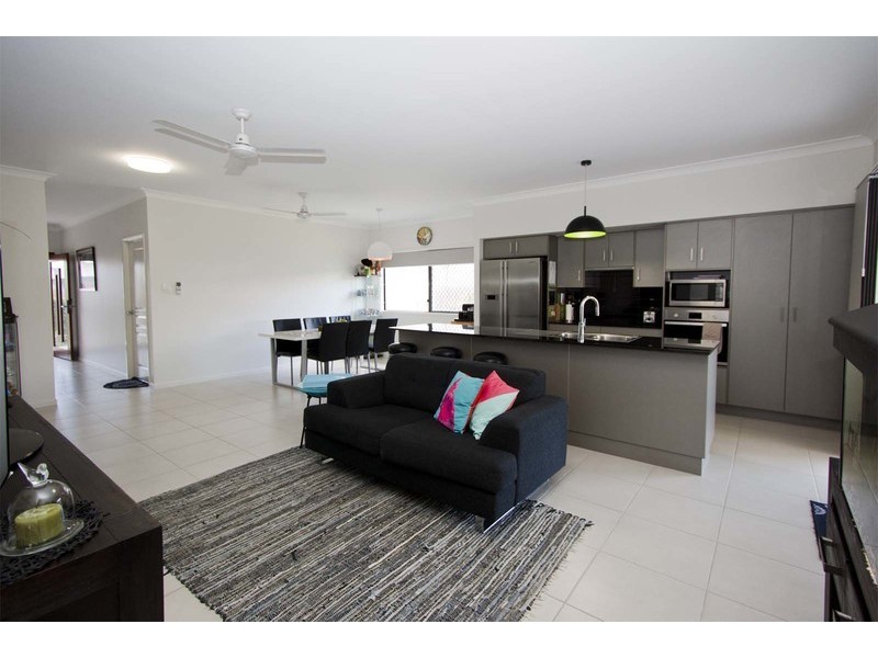 26 Velasco Street, Burdell QLD 4818