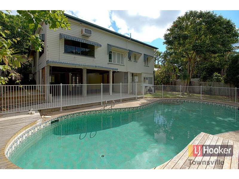 5 Gilbert Crescent, Castle Hill QLD 4810