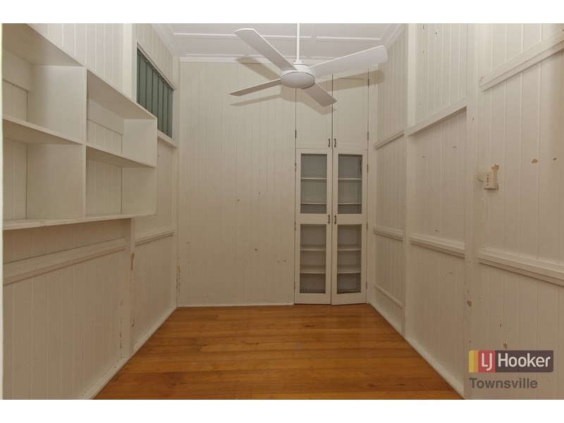 5 Gilbert Crescent, Castle Hill QLD 4810