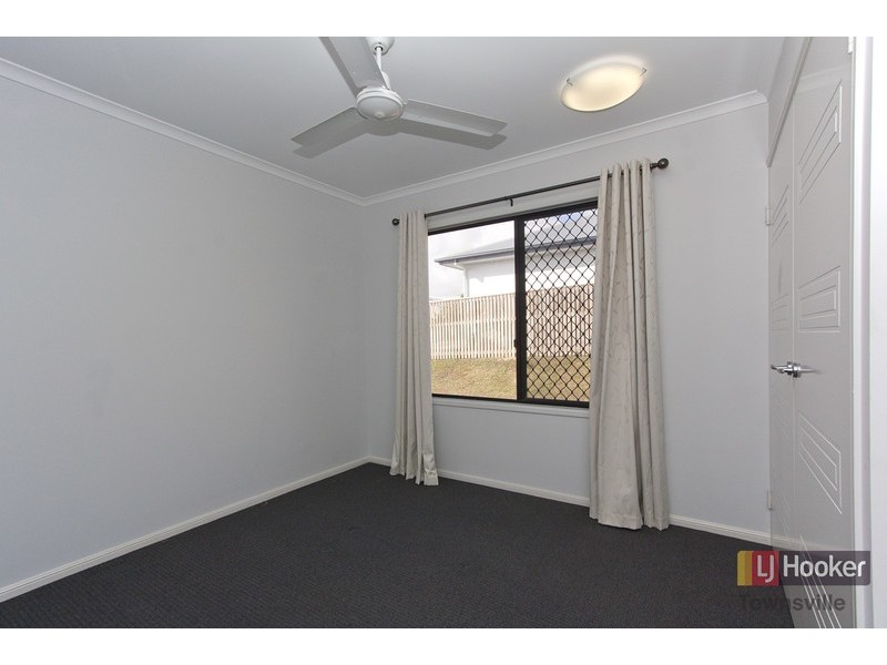 2 Pincer Court, Bushland Beach QLD 4818