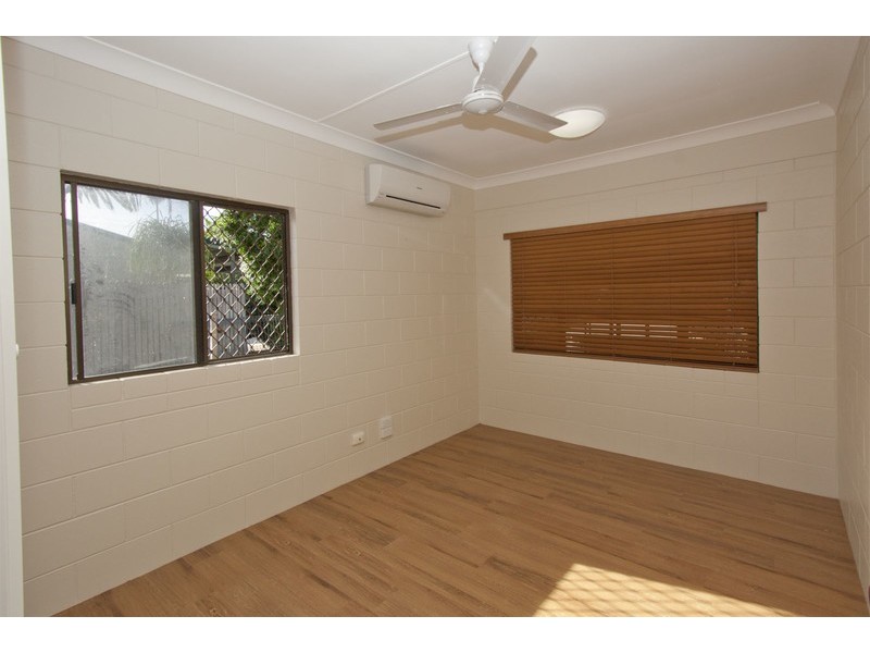 6 Finette Court, Rasmussen QLD 4815