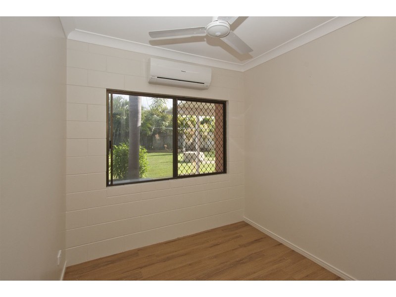 6 Finette Court, Rasmussen QLD 4815