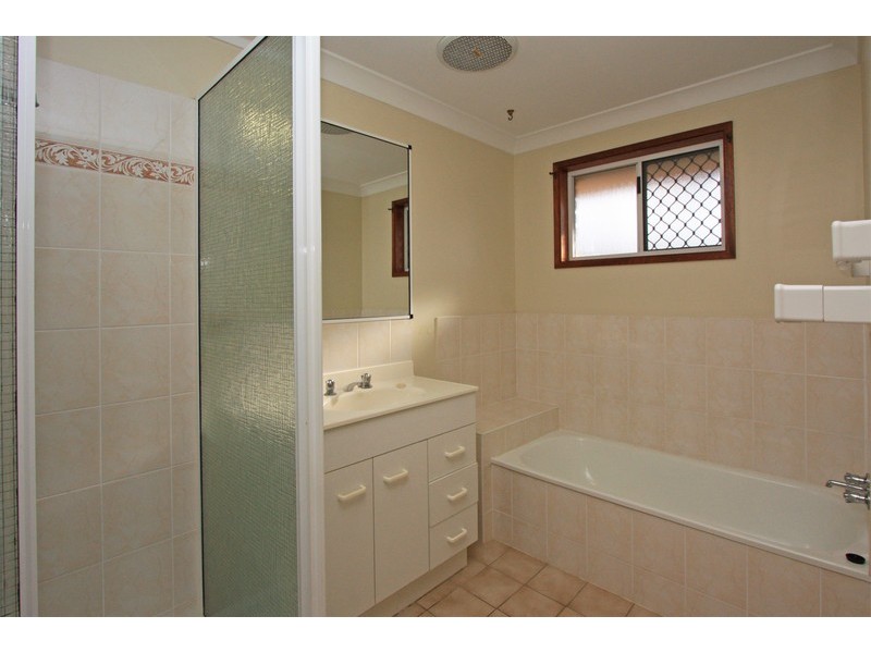 6 Madrid Court, Kirwan QLD 4817