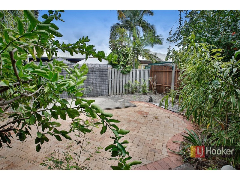 24 Morehead Street, South Townsville QLD 4810