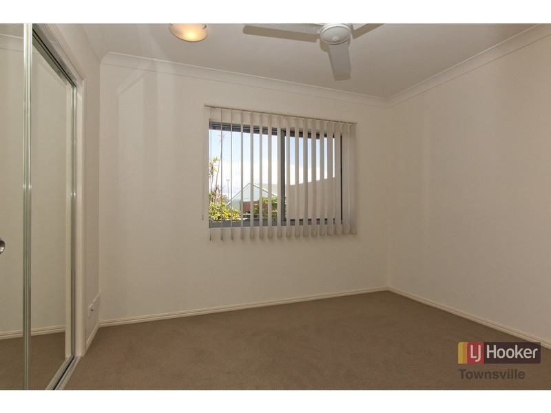 6/13 Albert Street, Cranbrook QLD 4814