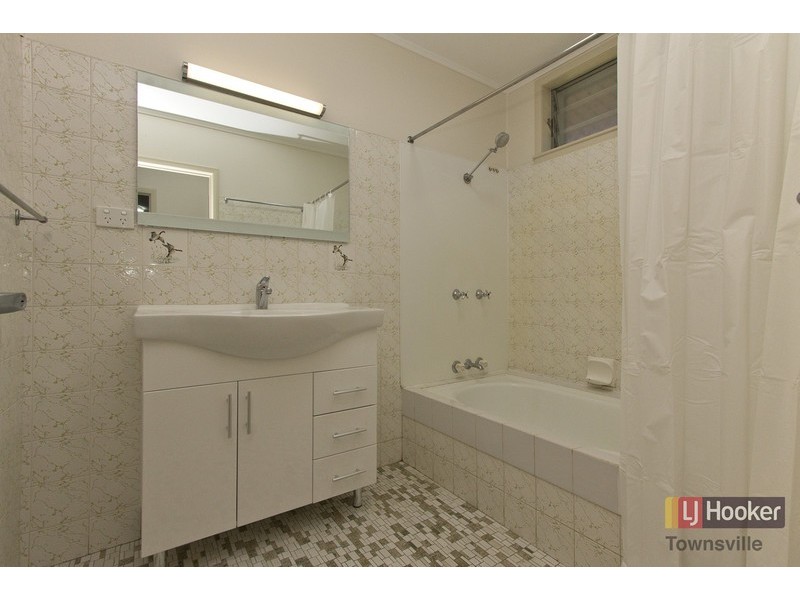 17 Pardon Street, Heatley QLD 4814