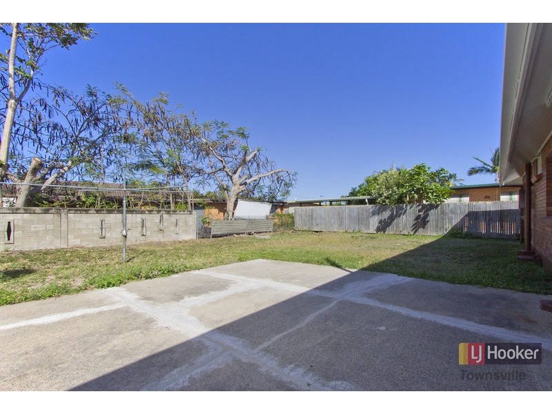 17 Pardon Street, Heatley QLD 4814