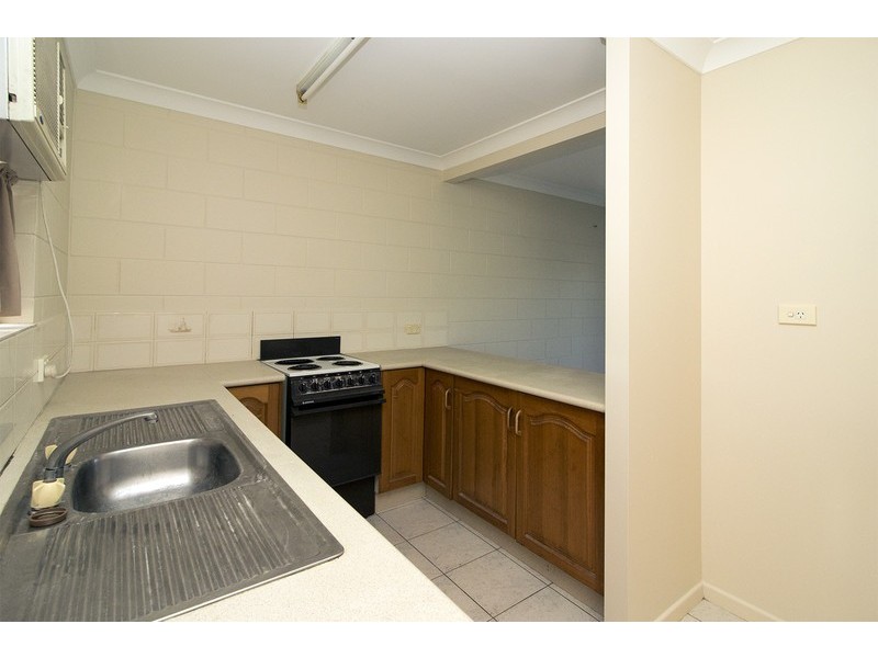 2/7 Palmerston Street, Pimlico QLD 4812