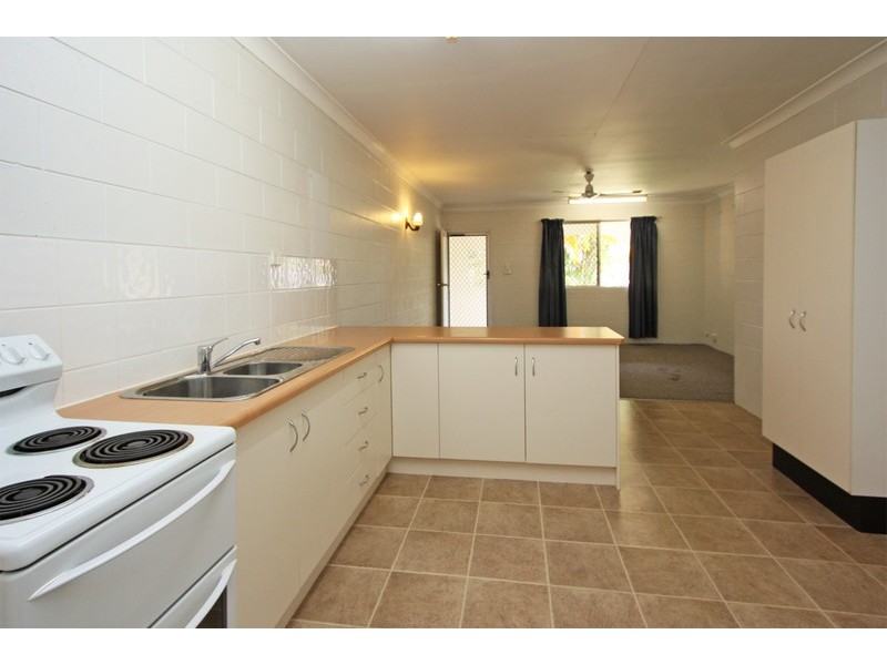 2/33 Ferntree Street, Kirwan QLD 4817