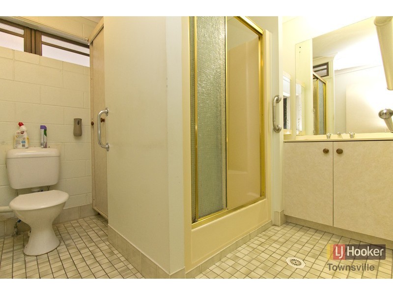 11/358-360 Ross River Road, Cranbrook QLD 4814