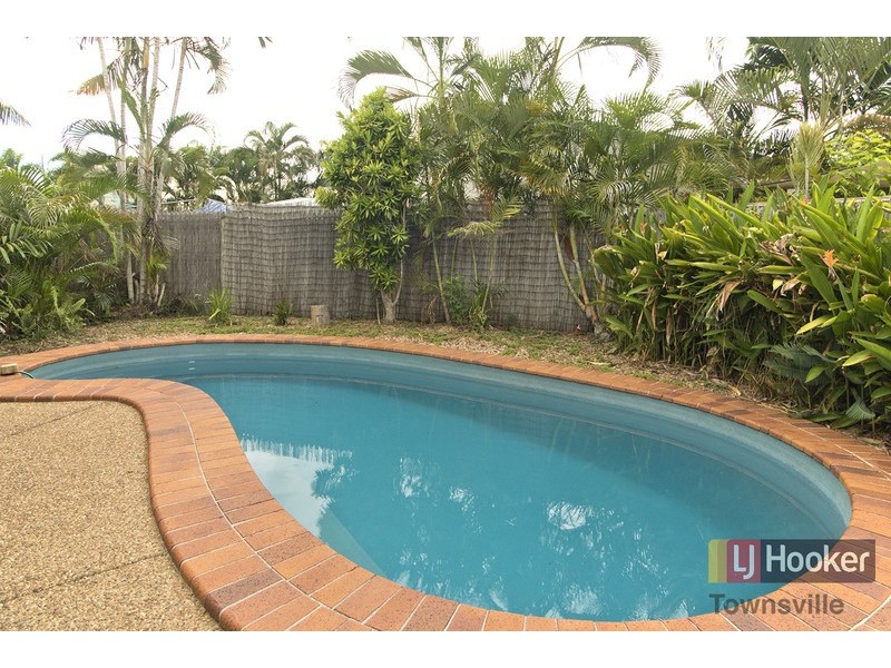 8 Conferta Court, Kirwan QLD 4817