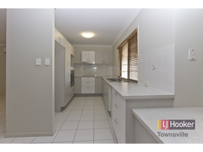 7 Coolidge Street, Mount Louisa QLD 4814