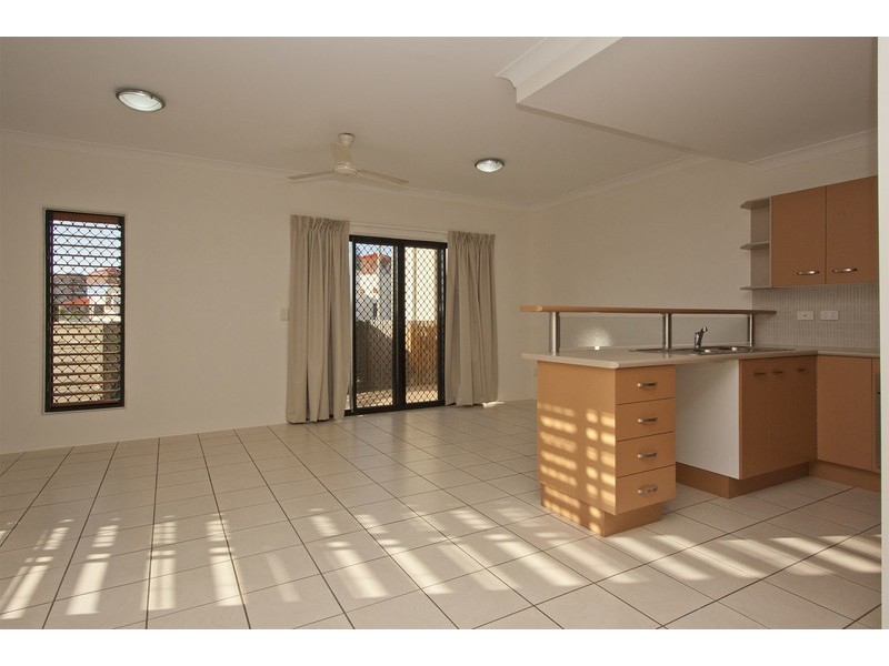 1/2 Freshwater Drive, Douglas QLD 4814