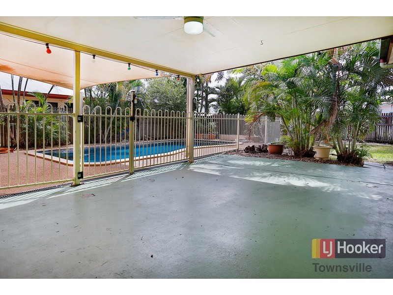 37 Barnett Street, Mount Louisa QLD 4814