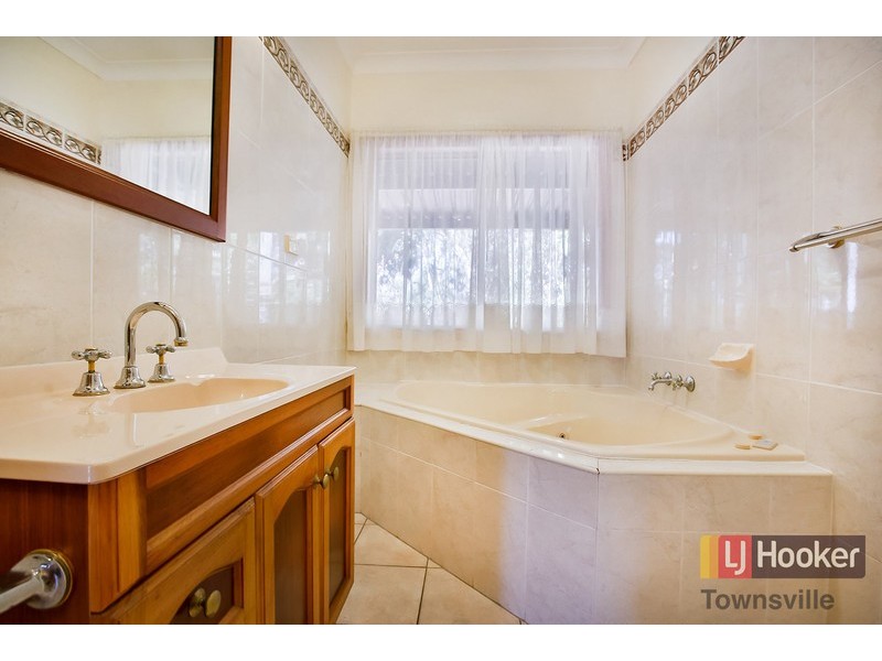 2 Tulloch Court, Kelso QLD 4815