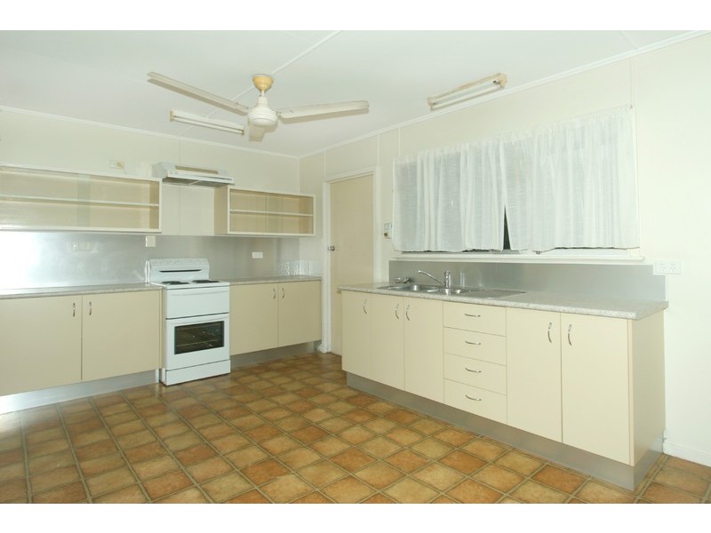 4 Aya Street, Heatley QLD 4814