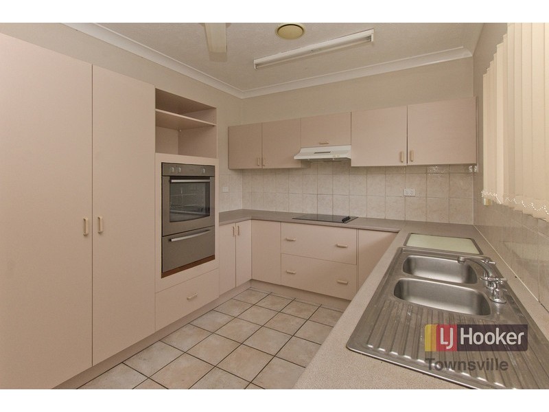 1 Koala Court, Kelso QLD 4815