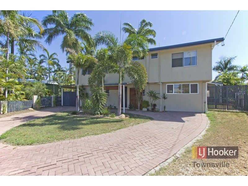 21 Rossato Crescent, Rasmussen QLD 4815