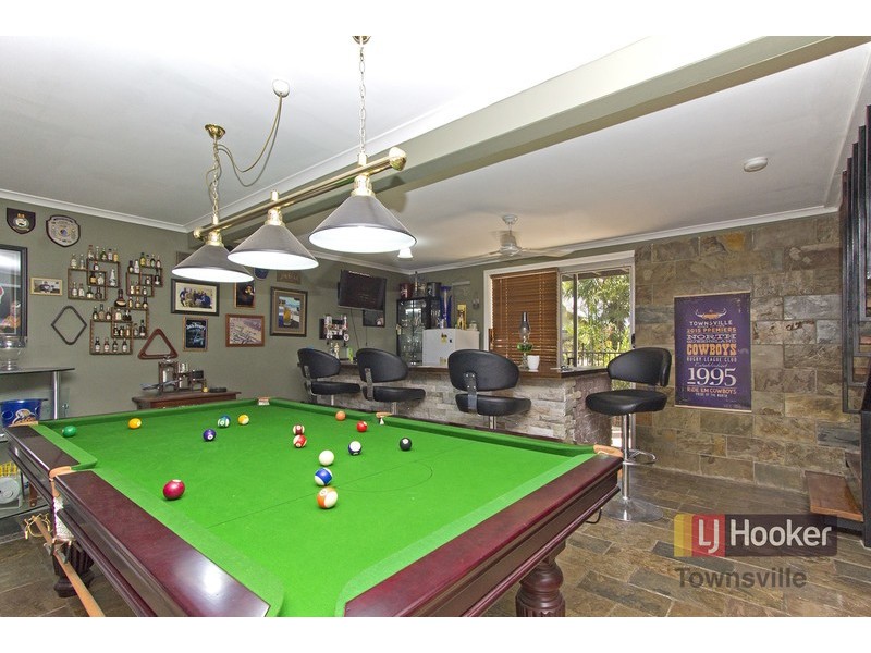 21 Rossato Crescent, Rasmussen QLD 4815