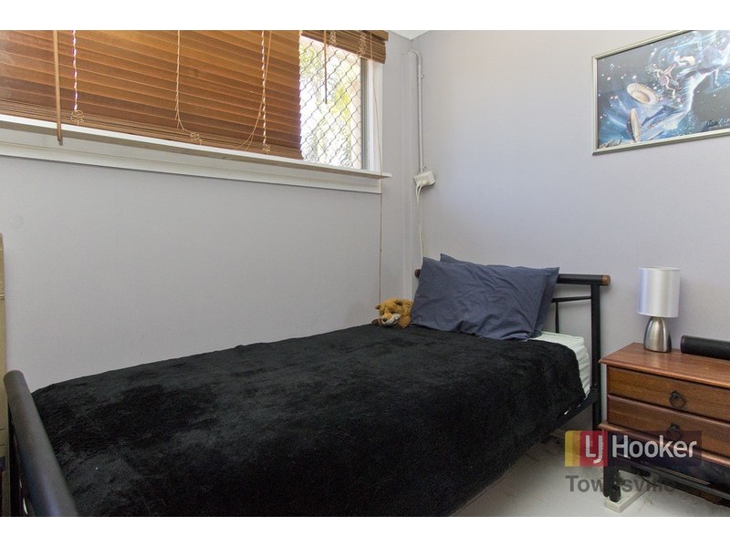21 Rossato Crescent, Rasmussen QLD 4815