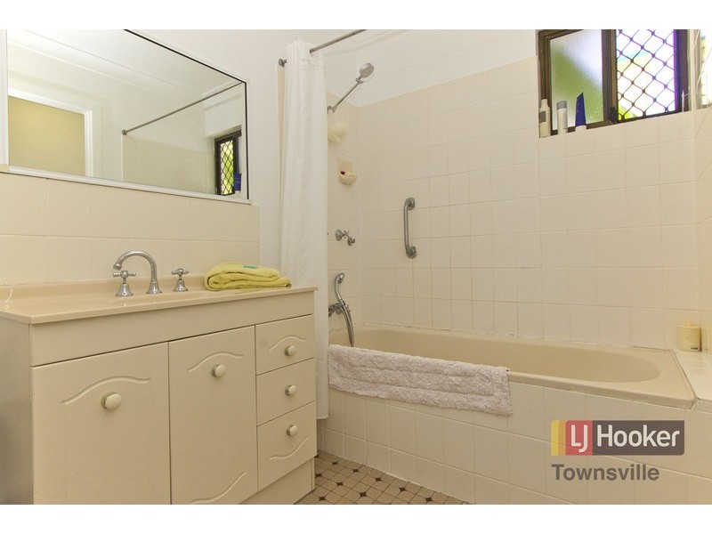 1/45 Norris Street, Hermit Park QLD 4812