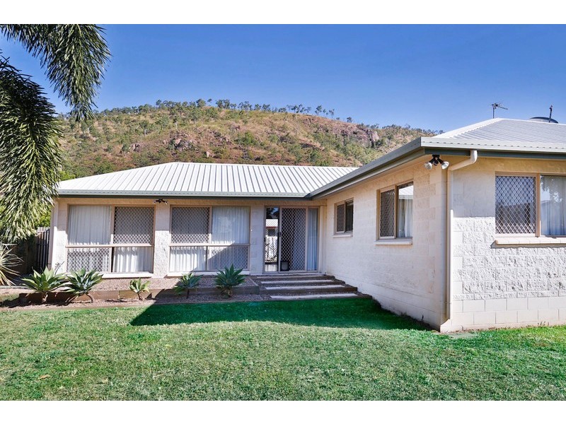 10 Walsh Street, Wulguru QLD 4811