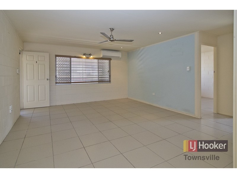 1/2 Illuta Street, Rasmussen QLD 4815