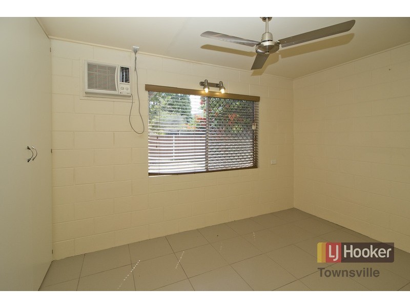1/2 Illuta Street, Rasmussen QLD 4815