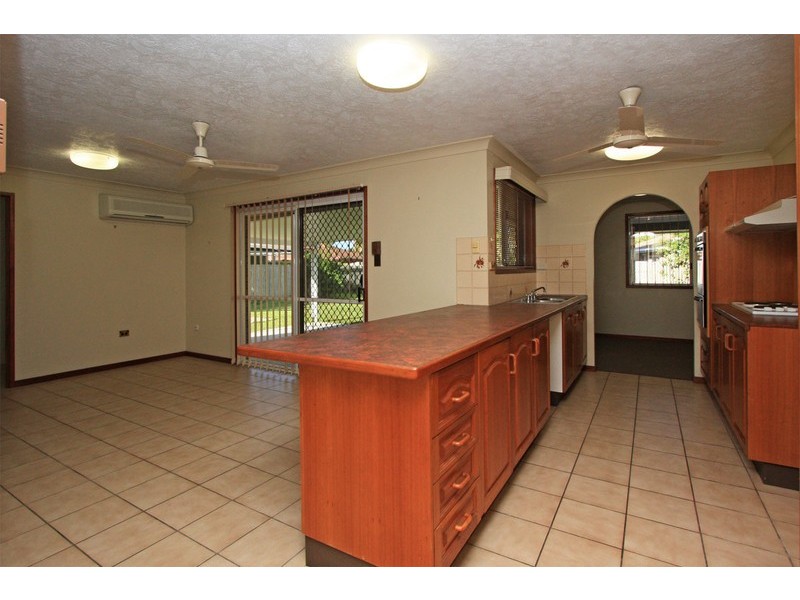 6 Madrid Court, Kirwan QLD 4817