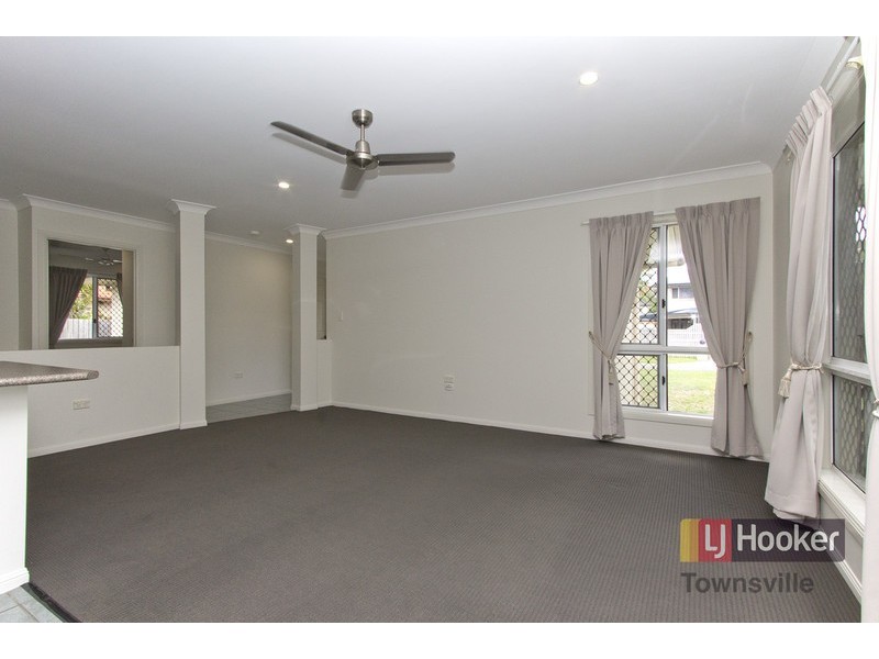 4 Westminster Mews, Douglas QLD 4814