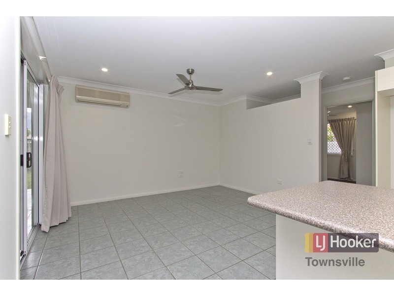 4 Westminster Mews, Douglas QLD 4814