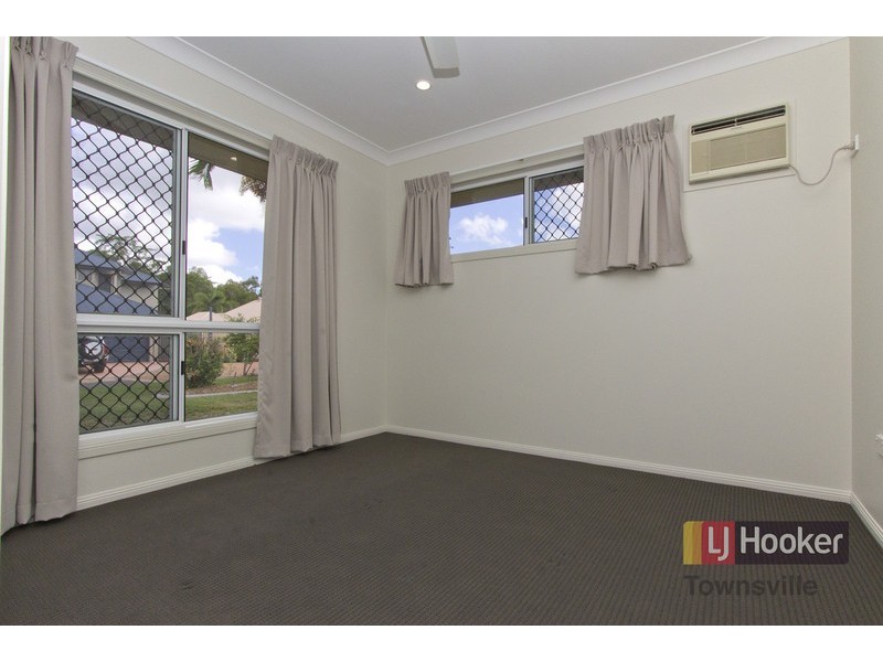 4 Westminster Mews, Douglas QLD 4814
