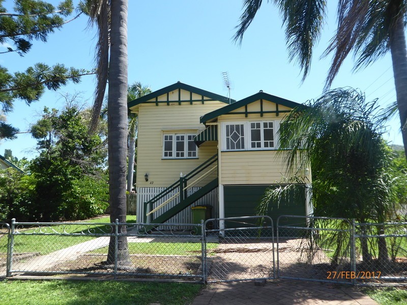 43 Albany Road, Hyde Park QLD 4812