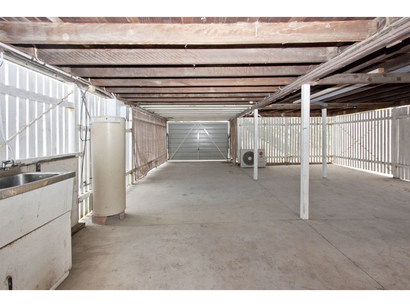 43 Albany Road, Hyde Park QLD 4812