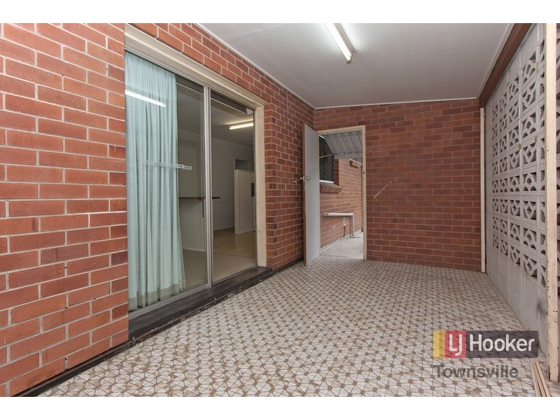 48 Fulham Road, Pimlico QLD 4812