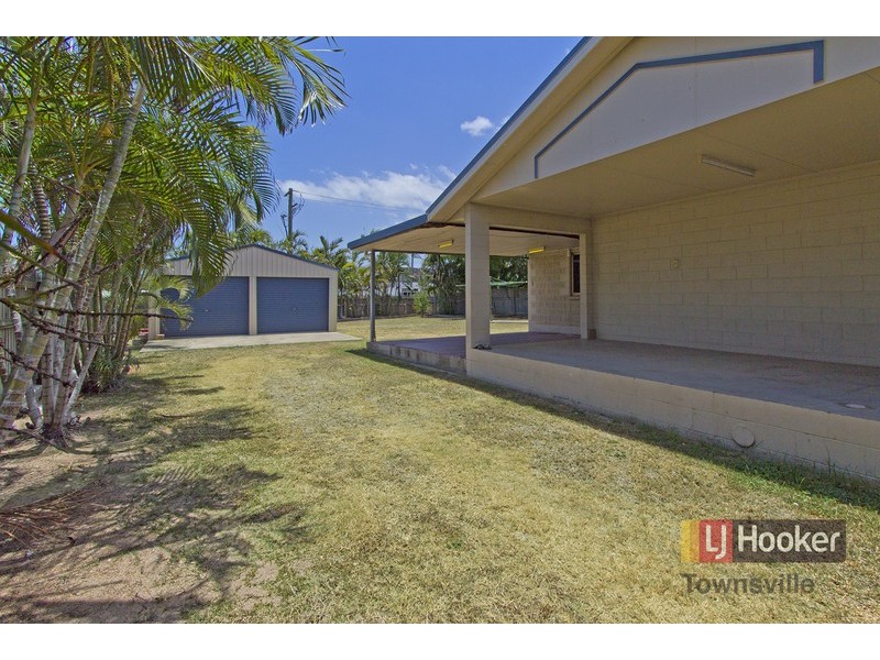 12 Black Braes Court, Mount Louisa QLD 4814