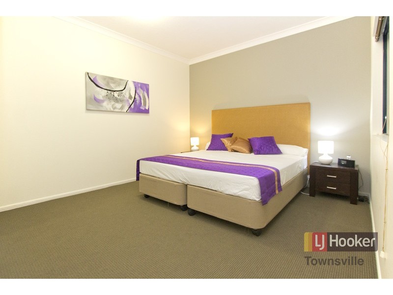 10/51 Palmer Street, Townsville QLD 4810