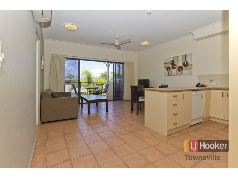10/51 Palmer Street, Townsville QLD 4810