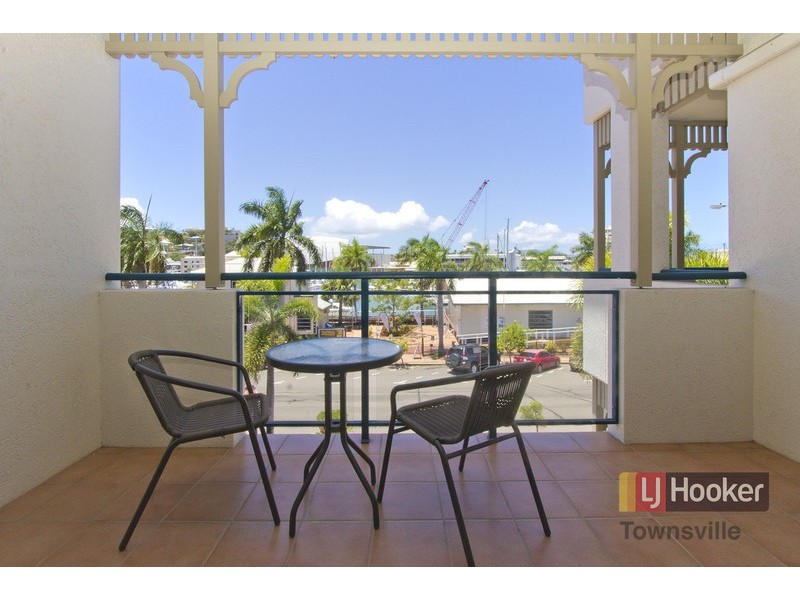 10/51 Palmer Street, Townsville QLD 4810