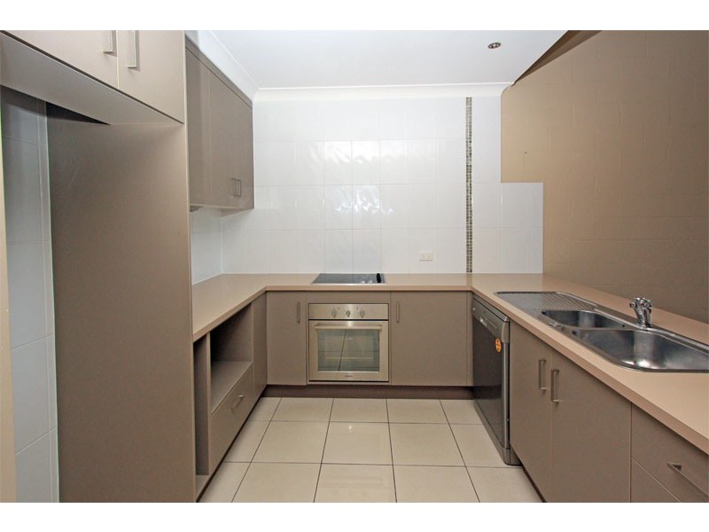 4/33 Murray Street, North Ward QLD 4810