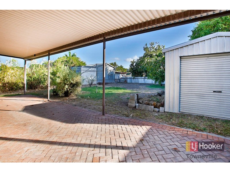 12 Palmerston Street, Pimlico QLD 4812