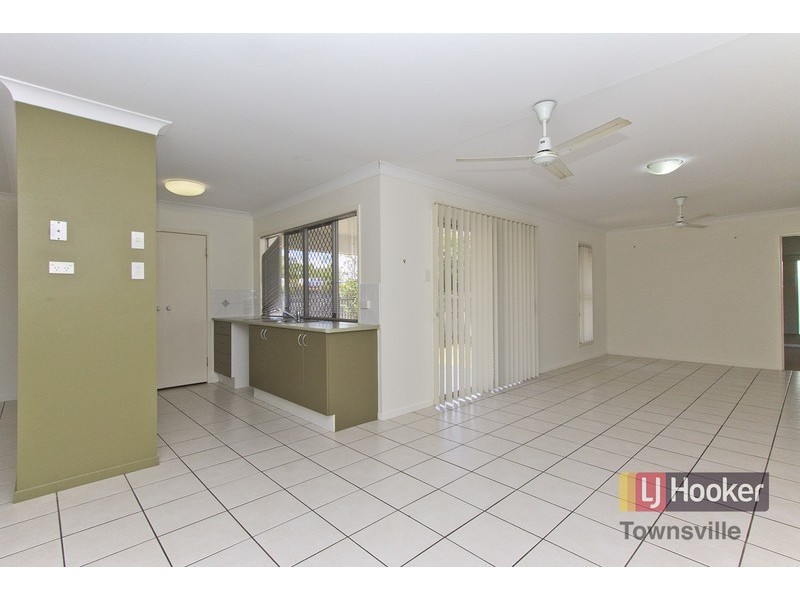 4 Brindole Court, Kelso QLD 4815