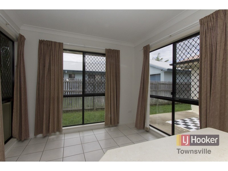 8 Concord Crescent, Kirwan QLD 4817