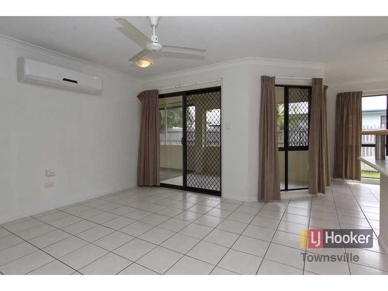 8 Concord Crescent, Kirwan QLD 4817