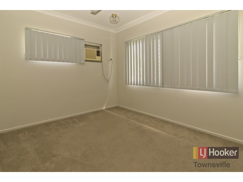 24 Gould Street, Kirwan QLD 4817