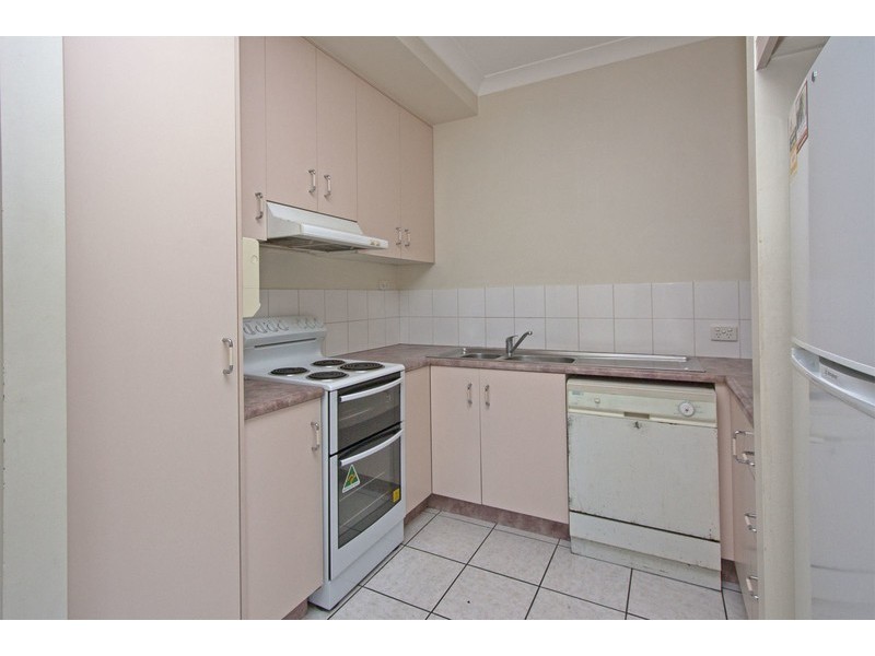 2/2 Oxley Street, Townsville City QLD 4810