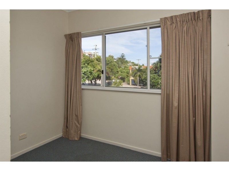 2/2 Oxley Street, Townsville City QLD 4810