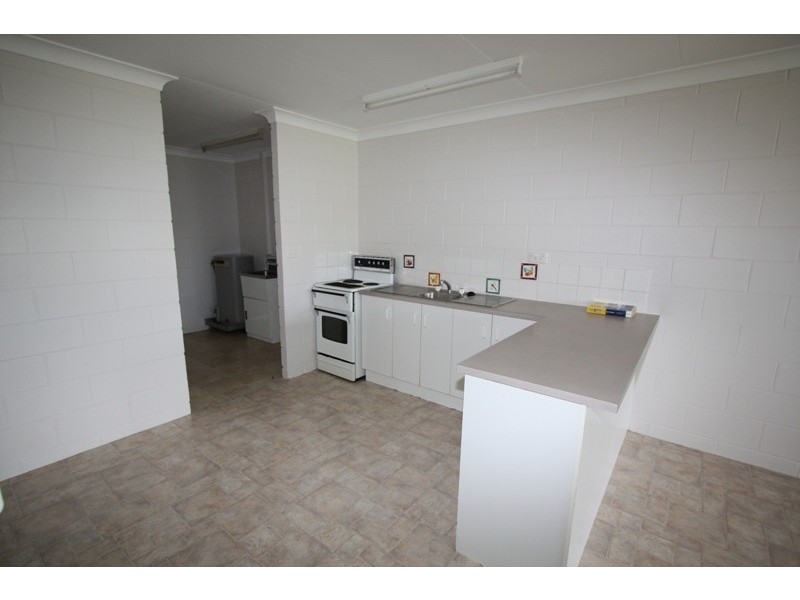 1/8 Neil Street, Kirwan QLD 4817