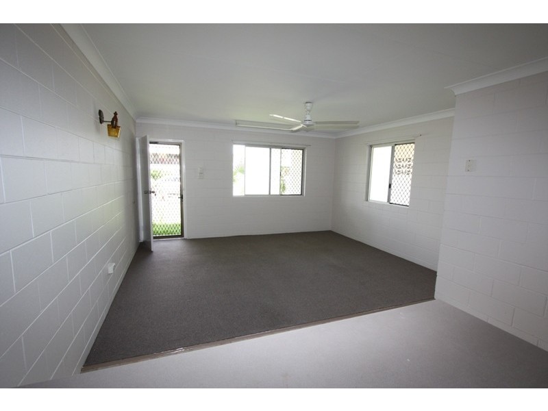 1/8 Neil Street, Kirwan QLD 4817