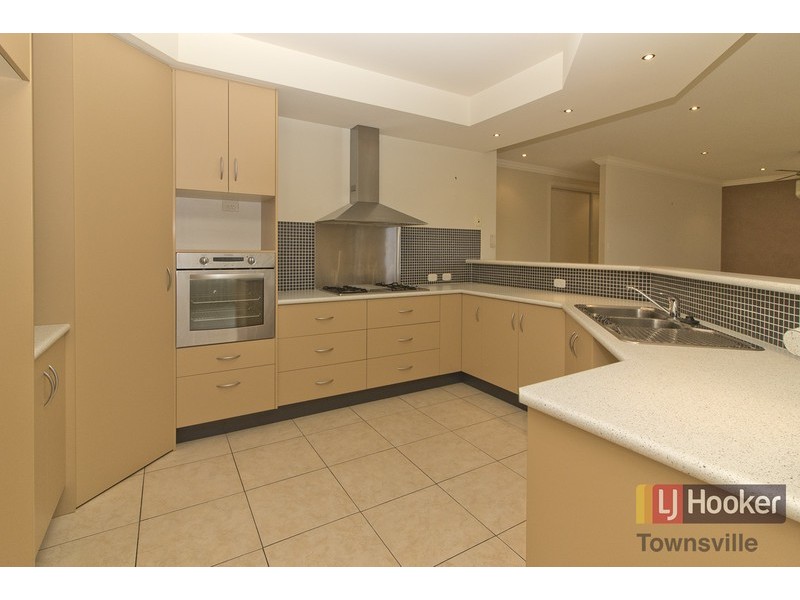 7 Viewpoint Terrace, Idalia QLD 4811